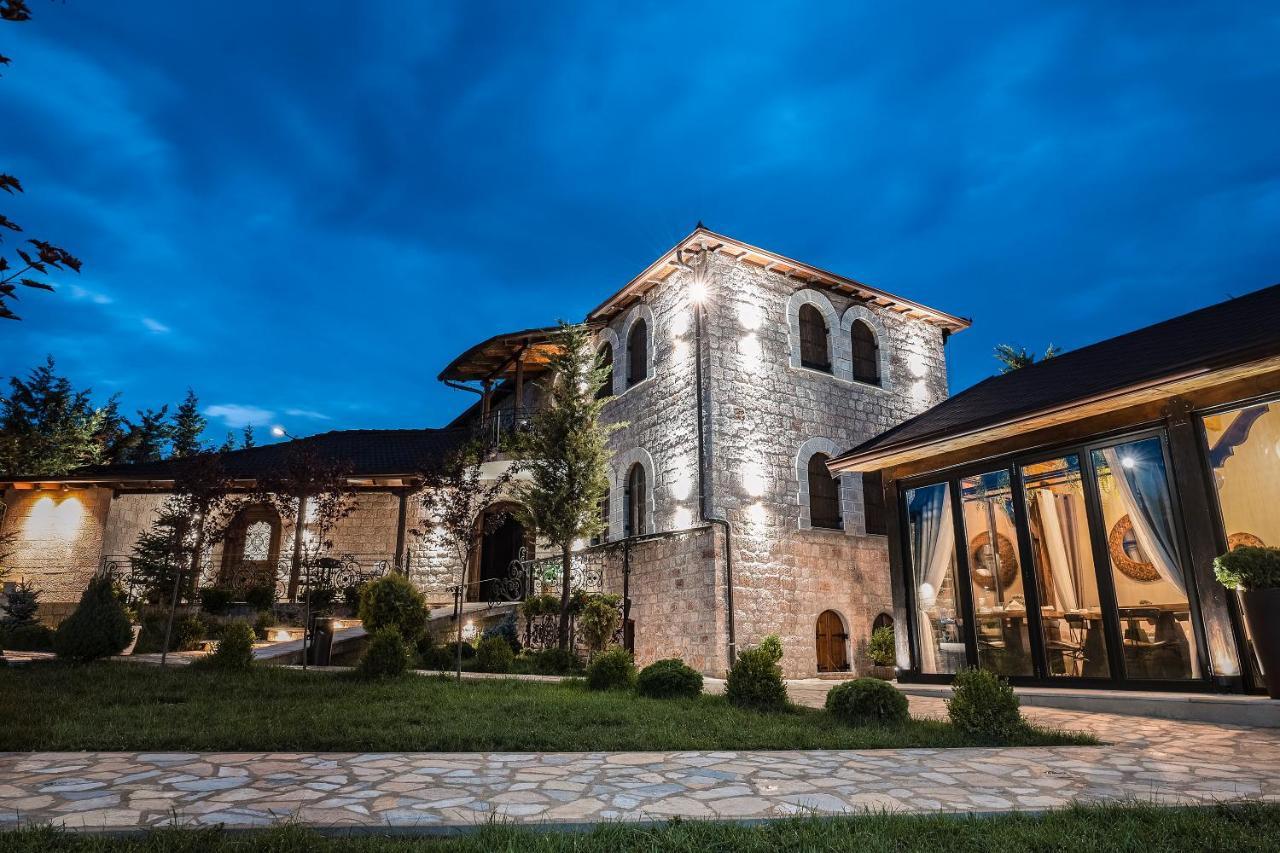 Vila Helen Voskopoje Ngoại thất bức ảnh
